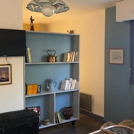 Charmant 2 Pieces Avec Piscine A - Fr-1-712-42